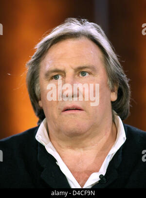 Französische Schauspieler Gérard Depardieu in der deutschen Sprache Wetten Fernsehsendung "Wetten, dass..?" abgebildet ist  in Salzburg, Österreich, 26. Januar 2008. Foto: Patrick Seeger Stockfoto