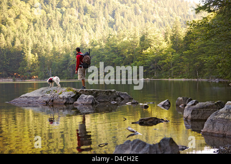 Wanderer am Feldsee, Blackwood Forest, Baden-Württemberg, Deutschland, Europa Stockfoto