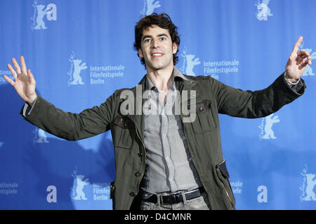 Spanischer Schauspieler Eduardo Noriega während ein Foto fordern ihren Film "Transsiberian" bei der 58. Internationalen Filmfestspiele Berlin in Berlin, Deutschland, 9. Februar 2008. Der Film läuft im besonderen auf der 58. Berlinale Panorama. Foto: Jörg Carstensen Stockfoto