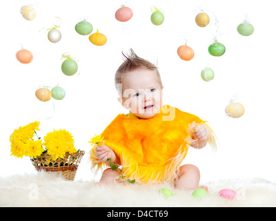 Ostern-Baby-jungen weared in Chilcken Kleidung Stockfoto