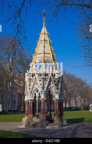 London, Westminster der Buxton Memorial Fountain in Victoria Tower Gardens Stockfoto