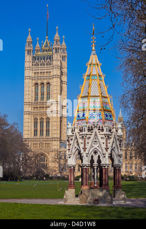 London, Westminster der Buxton Memorial Fountain in Victoria Tower Gardens Stockfoto