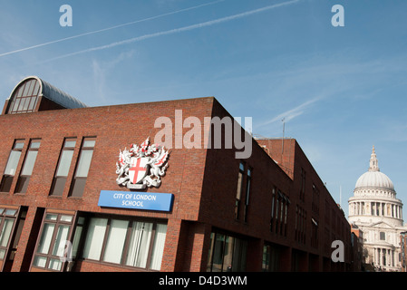 City of London School und St Pauls Cathedral Stockfoto