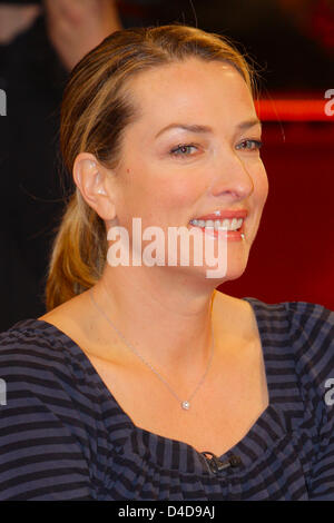 Ex-Model Tatjana Patitz gezeigt als Gast in der NDR-Talkshow "Sterben Tietjen Und Dibaba" in einem Studio in Hannover, Deutschland, 4. April 2008. Foto: Peter Steffen Stockfoto