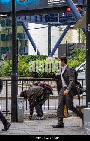 Menschen Old Street Kreisverkehr London England Stockfoto