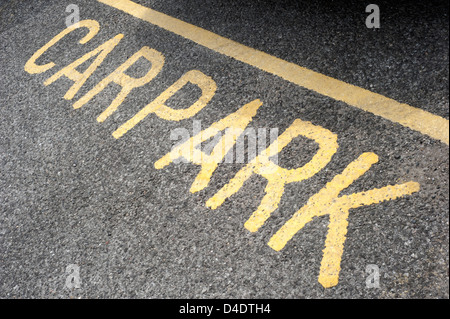 Parkplatz markieren-Sign, UK Stockfoto