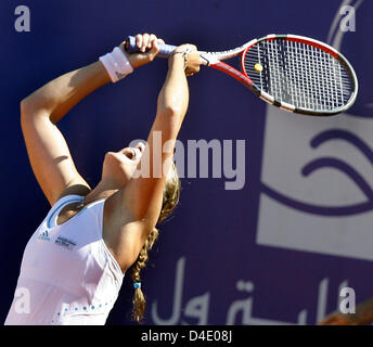 Dinara Safina Russland feiert Sieg, die ihr im Viertelfinale gegen Serena Williams aus den USA 2-6, 6-1, 7-6 bei den WTA German Open in Berlin, Deutschland, 8. Mai 2008 entsprechen. Foto: WOLFGANG KUMM Stockfoto