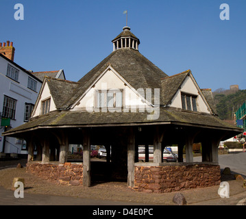 Historischen Garn Markt im Dunster, Somerset, England, um 1590 erbaut und als eine Klasse I aufgeführten Gebäude Stockfoto