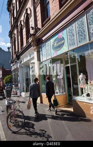 Geschäfte auf der Brunswick Street. Fitzroy, Melbourne, Victoria, Australien Stockfoto