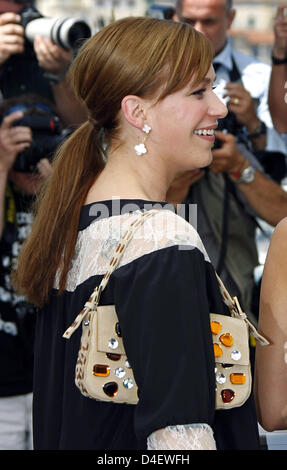 Schauspielerin Franka Potente stellt beim Photocall zum Film "Che" läuft im Wettbewerb der 61. Filmfestspiele von Cannes in Cannes, Frankreich, 22. Mai 2008. Foto: Hubert Boesl Stockfoto