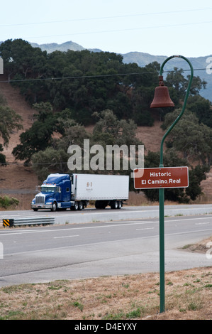 Kalifornien, USA, historische Straßenlaterne Angabe der Koenigsweg am Highway 101 Stockfoto