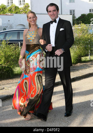 Kronprinz Pavlos von Griechenland und seiner Frau Marie-Chantal kommen in der Orangerie auf Schloss Fredensborg für die Feier der dänische Kronprinz Frederik 40. Geburtstag in Fredenborg, Dänemark, 31. Mai 2008. Foto: Albert Nieboer (Niederlande) Stockfoto