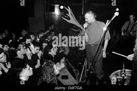 Slowenische Kunst Musikgruppe Laibach im Konzert. Neue Slovenische Kunst Bewegung. Archival Fotografie in Zagreb 1987 getroffen. Stockfoto