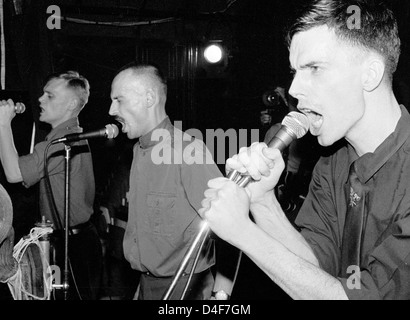 Slowenische Kunst Musikgruppe Laibach im Konzert. Neue Slovenische Kunst Bewegung. Archival Fotografie in Zagreb 1987 getroffen. Stockfoto