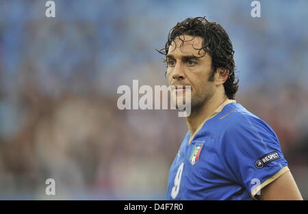 Luca Toni von Italien in der Gruppe C der UEFA EURO 2008 vorläufige Vorrundenspiel zwischen Italien und Rumänien im Letzigrund Stadion in Zürich, Schweiz, 13. Juni 2008. Foto: Peter Kneffel Dpa +++ ### #dpa### +++ Stockfoto