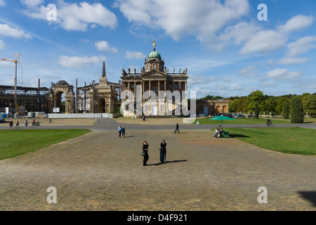 Potsdam, San Souci. Neuen Palast, den westlichen Teil. Universität Potsdam. Stockfoto