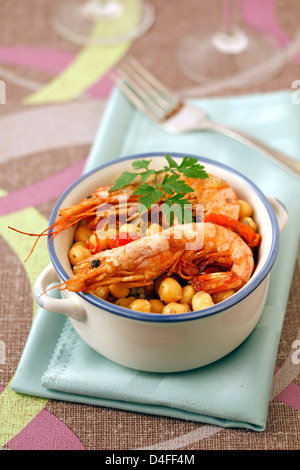 Kichererbsen-Garnelen Auflauf. Rezept zur Verfügung. Stockfoto