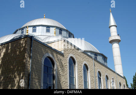 Das Bild zeigt den Rohbau der DITIB-Merkez-Moschee, größte Moschee Deutschlands in Duisburg, Deutschland, 24. Juni 2008. Foto: Horst Ossinger Stockfoto