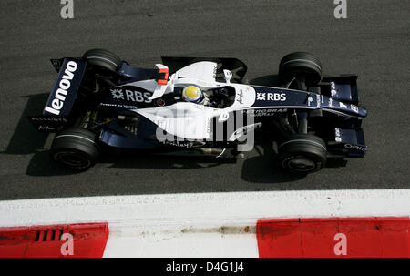 Deutsche Formel1-Fahrer Nico Rosberg Williams-Toyota abgebildet, während die zweite Trainingssession an Autodromo Nazionale di Monza-Rennstrecke in Monza, Italien, 12. September 2008. Die Formel 1 Grand Prix von Italien wird am 14. September 2008 stattfinden. Foto: Felix Heyder Stockfoto