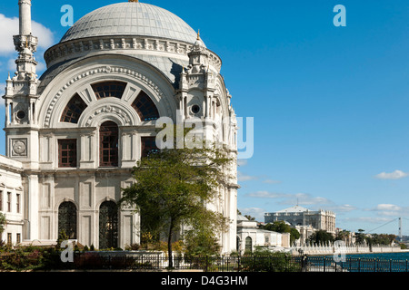 Ägypten, Istanbul, Besiktas, Bezmi Alem Valide Sultan Moschee (Dolmabahçe-Moschee) Stockfoto