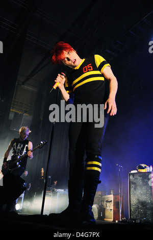 BARCELONA, Spanien - 5 MAR:: Gerard Weise, Frontmann der Band My Chemical Romance, führt bei Sant Jordi Club. Stockfoto