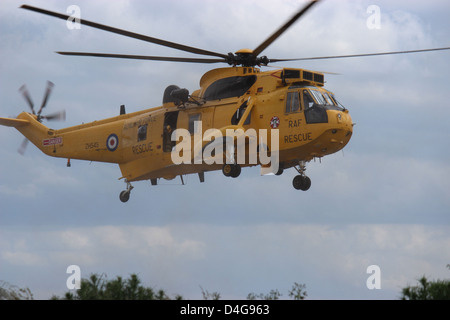 Ödland Sea King SAR Landung, niedrigen Vorbeiflug Stockfoto