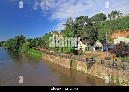 Fluss Severn bei Bridgnorth Blick in Richtung Oberstadt Bezirk, Shropshire, England, UK Stockfoto