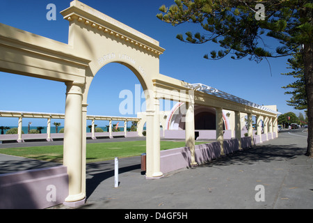 Harold Latham Arch auf Marineparade Napier Neuseeland Stockfoto