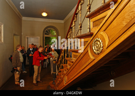 Berlin, Deutschland, Besucher auf der Treppe im hinteren Teil des Gebäudes von der Nicolai-Haus Stockfoto