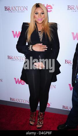 New York, USA. 13. März 2013. Tamar Braxton im Ankunftsbereich für BRAXTON FAMILY VALUES Saison drei Premiere, STK Meatpacking, New York, NY 13. März 2013. Foto von: Gregorio T. Binuya/Everett Collection/Alamy Live-Nachrichten Stockfoto