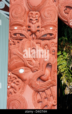 Schnitzereien, Te Puia, Rotorua, Nordinsel, Neuseeland Stockfoto