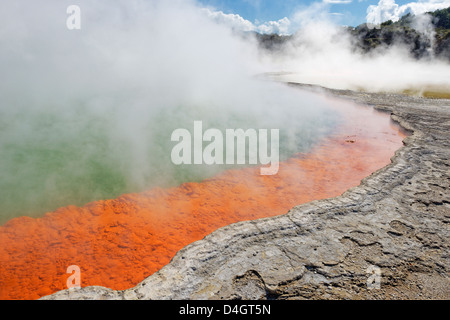 Champagne Pool, Waiotapu, Rotorua, Nordinsel, Neuseeland Stockfoto