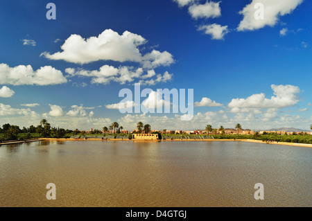 Becken, La Menara (Menara-Gärten), Marrakesch, Marokko, Nordafrika Stockfoto