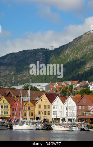 Bryggen, Vagen Hafen, UNESCO-Weltkulturerbe, Bergen, Hordaland, Norwegen, Scandinavia Stockfoto