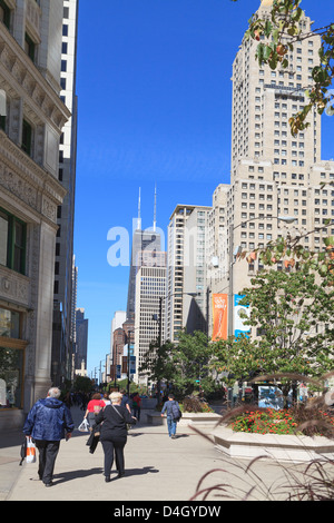 Magnificent Mile North Michigan Avenue, Chicagos Einkaufsstraße, Chicago, Illinois, USA Stockfoto