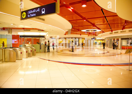 U-Bahnstation, Dubai, Vereinigte Arabische Emirate, Naher Osten Stockfoto