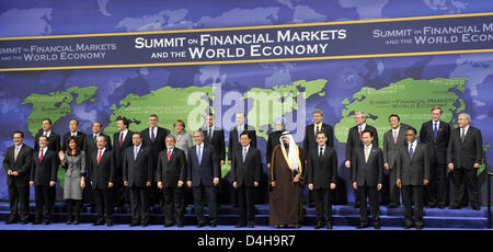 Premierminister der Niederlande Jan Peter Balkenende, russische Präsident Dmitri Medwedew, Präsident von Argentinien, Cristina Fernandez de Kirchner, Präsident von Mexiko Felipe Calderon, Präsident von Indonesien Susilo Bambang Yudhoyono, brasilianische Präsident Luiz Inacio Lula da Silva, US-Präsident George W. Bush, der chinesische Präsident Hu Jintao, Abdullah Al Saud, König von Saudi-Arabien, Französisch Stockfoto