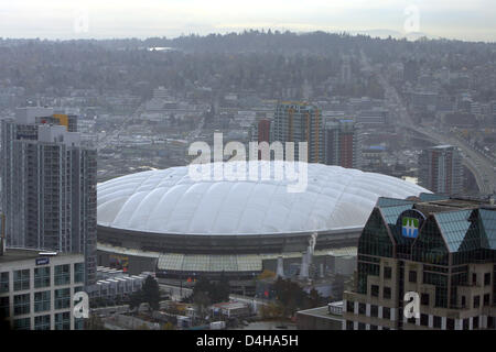 Blick über den BC Place Stadium (C) und Vancouver, BC, Kanada, 17. November 2008. Das BC Place Stadium findet die Eröffnungs- und Abschlussfeier der Olympischen Spiele 2010 in Vancouver statt. Foto: Alexander Becher Stockfoto