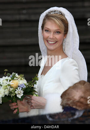 Erzherzogin Marie Christine von Österreich während ihre standesamtliche Trauung mit Graf Rodolphe von Limburg Stirum im Rathaus in Mechelen, Belgien, 6. Dezember 2008 erobert. Foto: Patrick van Katwijk Stockfoto