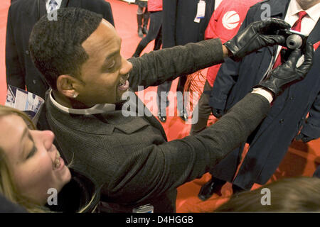US-Schauspieler Will Smith kommt für die Deutschland-Premiere seines Films? Sieben Pfund? im Kino? CineStar? am Potsdamer Platz in Berlin, Deutschland, 6. Januar 2009. Der Film wird in den deutschen Kinos am 08 Januar veröffentlicht. Foto: Arno Burgi Stockfoto