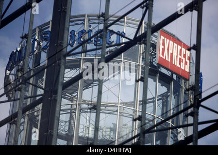 Das Photo zeigt die Unternehmenszentrale des Verlages M. DuMont Schauberg in Köln, 13. Januar 2009. DuMont übernimmt Boulevardzeitung Papier? Hamburger Morgenpost? und täglich? Berliner Zeitung? von maroden Investmentgesellschaft? Mecom? im Besitz von David Montgomery. Das Kölner Unternehmen - die auch hält? Frankfurter Rundschau? und? Koelner Stadtanzeiger? -zahlt 152 Milli Stockfoto