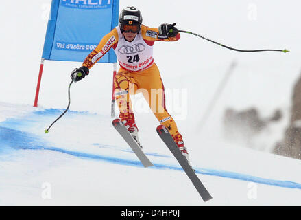 Kanadier John Kucera in Aktion bei der offiziellen Herren Abfahrtstraining auf der alpinen Ski-WM in Val d ' Isere, Frankreich, 5. Februar 2009. Das Val d? Isere Alpine Ski-Weltmeisterschaft 2009 statt von 02 bis 15. Februar. Foto: EPA/KARL-JOSEF HILDENBRAND Stockfoto