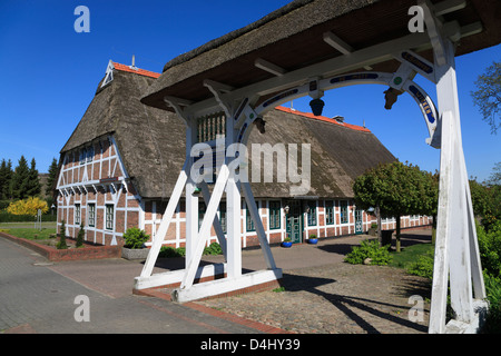 Altes Land, Neuenkirchen am Fluss Luehe, traditioneller Ort Tor in einem Bauernhaus, Niedersachsen Stockfoto