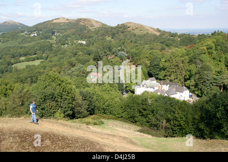 Malvern Hills und Walker anzeigen nördlich von britischen Lager Herefordshire Beacon Worcestershire England UK Stockfoto