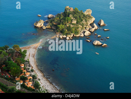 Isola Bella ist eine kleine Insel in der Nähe von Taormina, Sizilien, Süditalien. Stockfoto