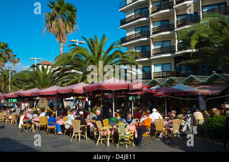 Café-Terrasse, Avenida de Colon, Puerto de la Cruz, Teneriffa, Kanarische Inseln Spanien Stockfoto