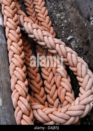 Fishermans verknotete Seile in Marina Grande der alten Fischerei Hafen von Sorrent Italien Stockfoto