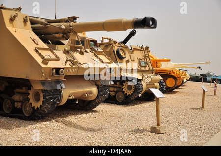 Selbstfahrlafette auf der Basis des amerikanischen m-50 Sherman in Latrun Militärmuseum gebaut. Israel. Stockfoto