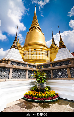 Tempel des Smaragd-Buddha im Grand Royal Palace. Wat Phra Kaew, Stadt Bangkok, Thailand Stockfoto