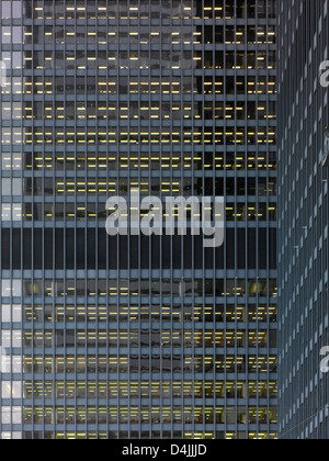 Dominion-Türme, Toronto, Kanada. Architekt: Ludwig Mies van der Rohe, 1967. Turm-Detail. Stockfoto